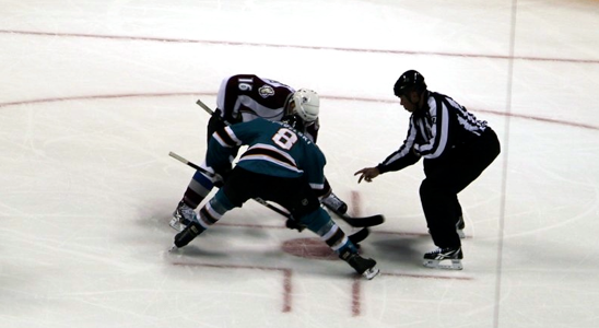 HockeyFaceOff.png